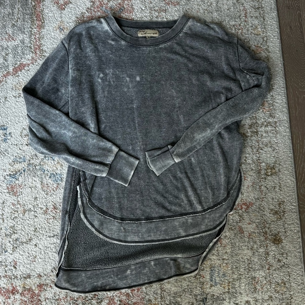 Vintage Havana Fleece Pullover with Scalloped Edge